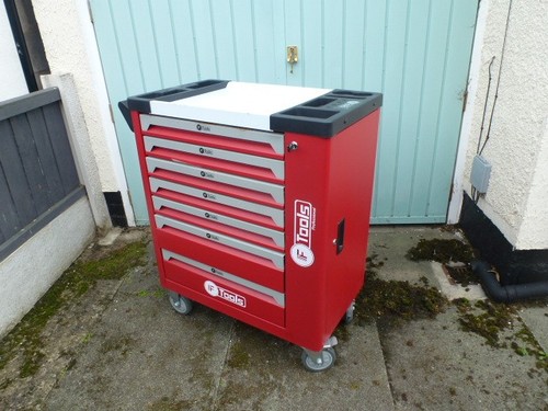 Rolling tool cabinet - tool, with